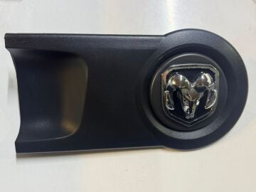Fiat Doblo Bagaj Kapak Plastiği Dodge Armalı