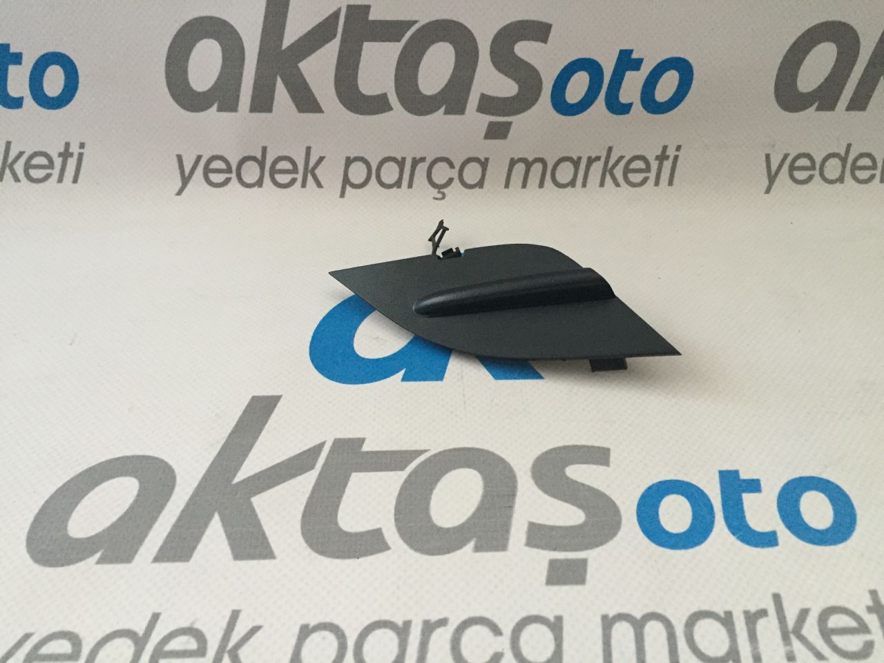 Ön Tampon Çeki Demir Kapağı Linea Yeni Tip