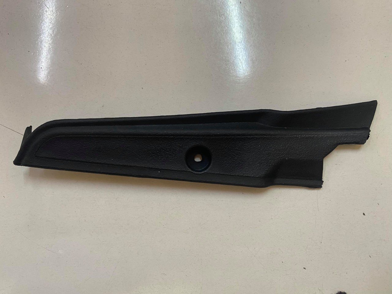 Ön Cam Izgara Bakalet Ucu Sol Grande Punto