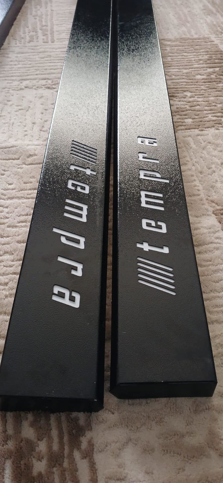 Marşbiyel Tempra Yazılı  Sac Büküm Çift Astarlı