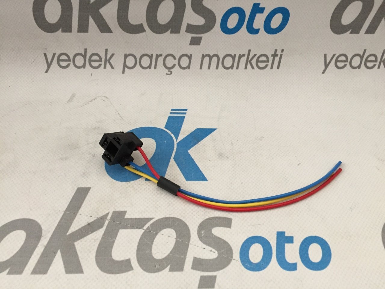 Far Ampül Soketi H4 Ampül Uyumlu