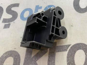 Radyatör Bağlantı Ayağı Egea Sağ