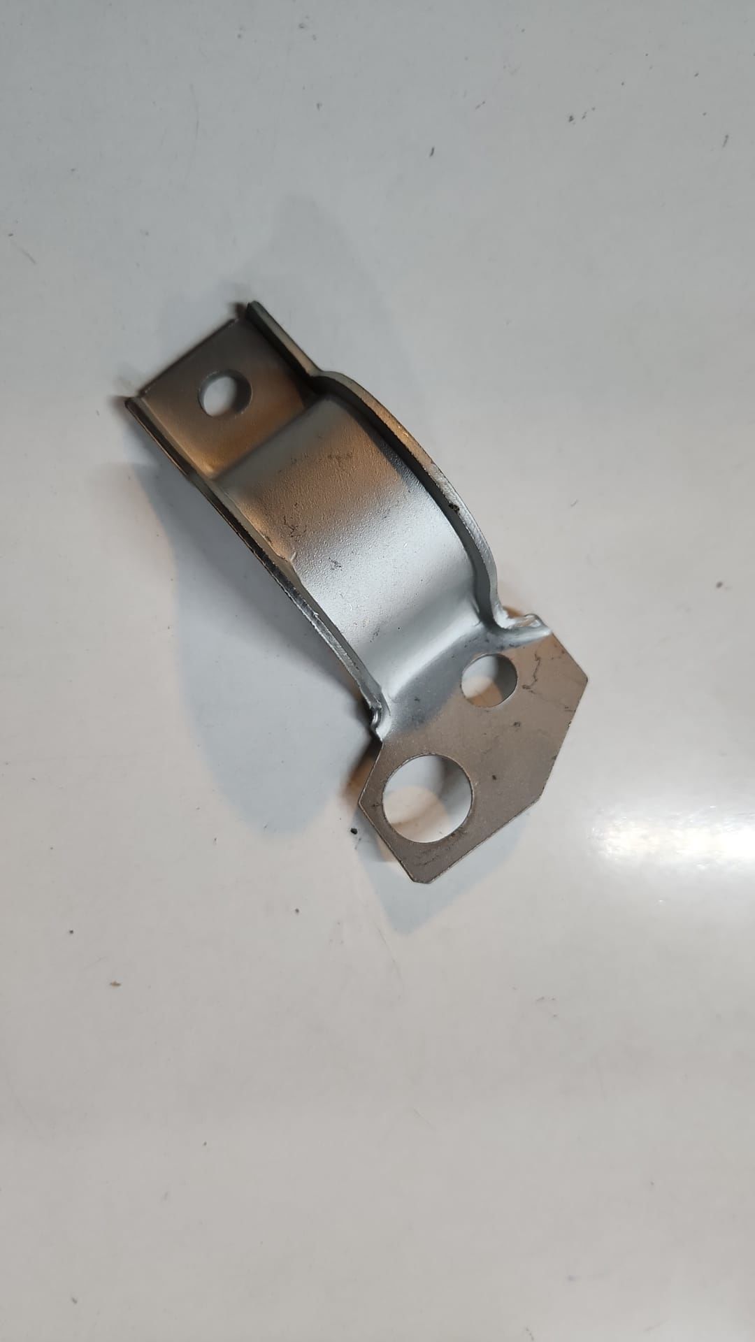 Fiat Doblo 2001-2010 Arası Sağ Alt Viraj Demir Orta Kelepçesi