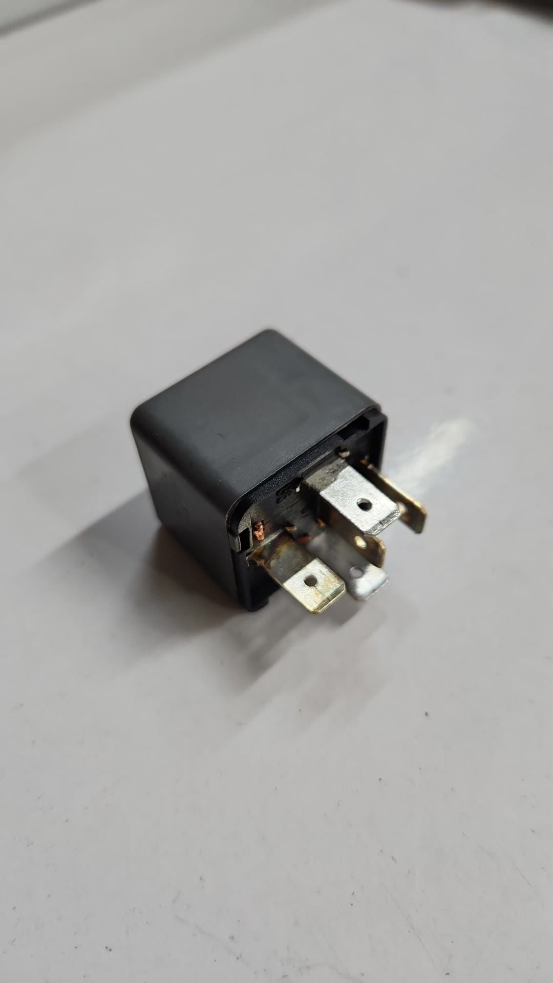 Sigorta Kutu Rolesi Tempra Tipo Gri