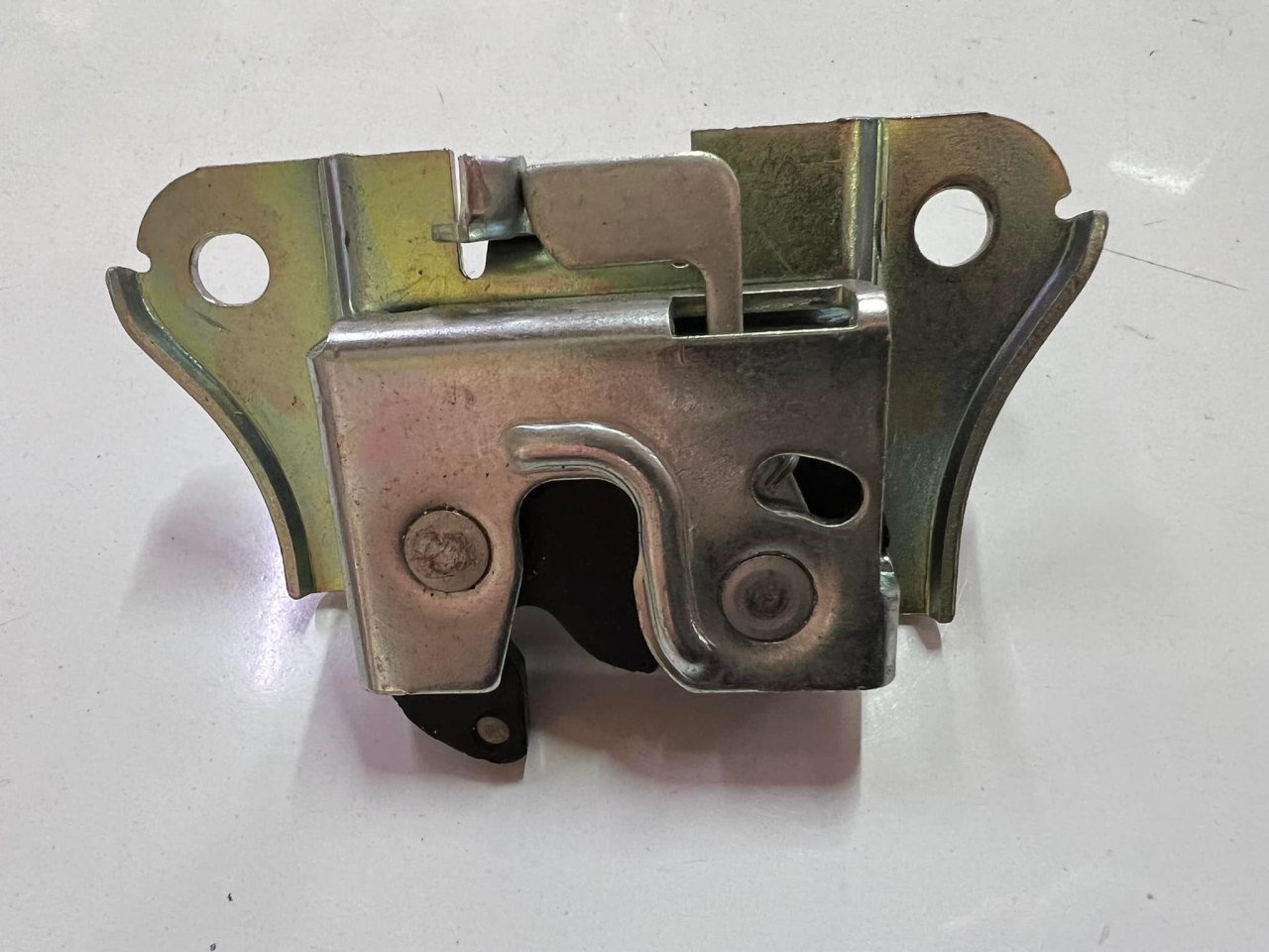 Arka Koltuk Kilidi Albea