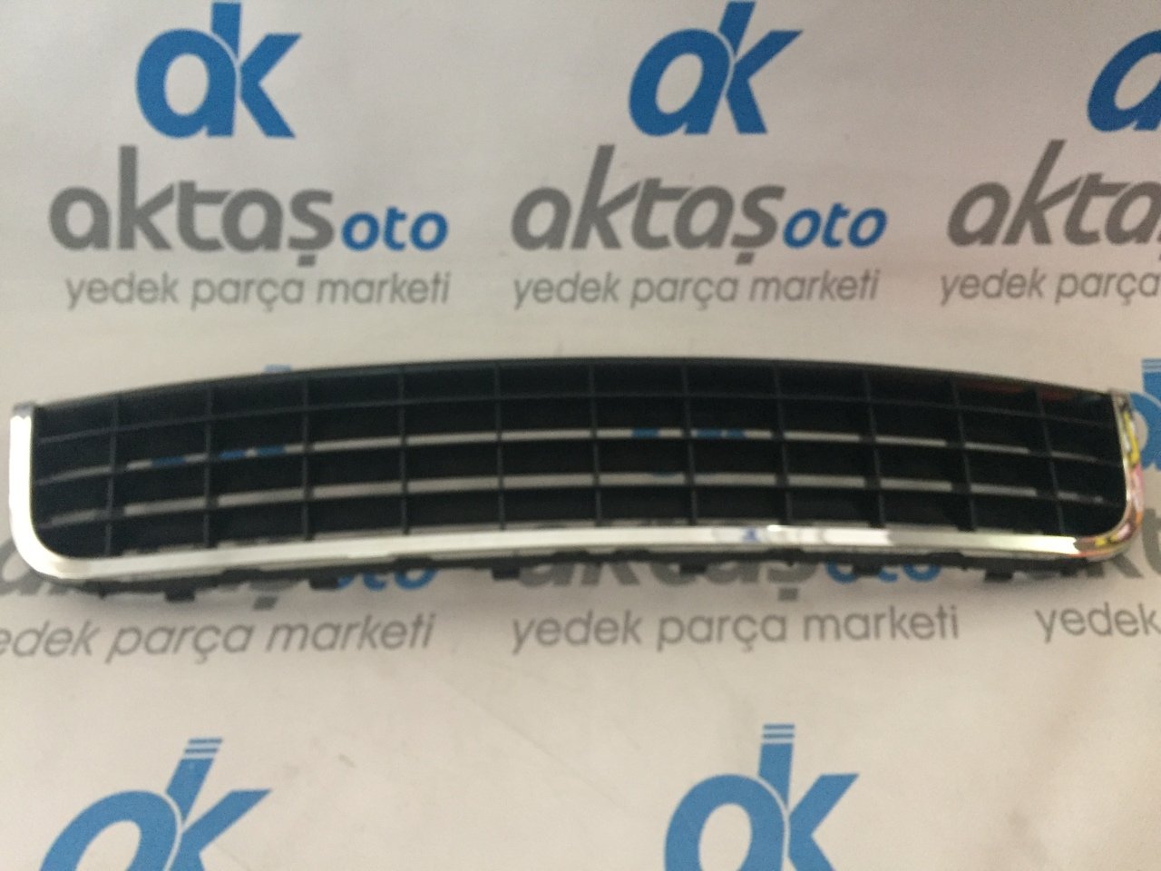 Tampon Alt Izgara Siyah Nikelaj Linea
