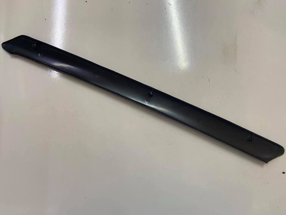 Ön Cam Direk Bakaleti Sağ Eski Model