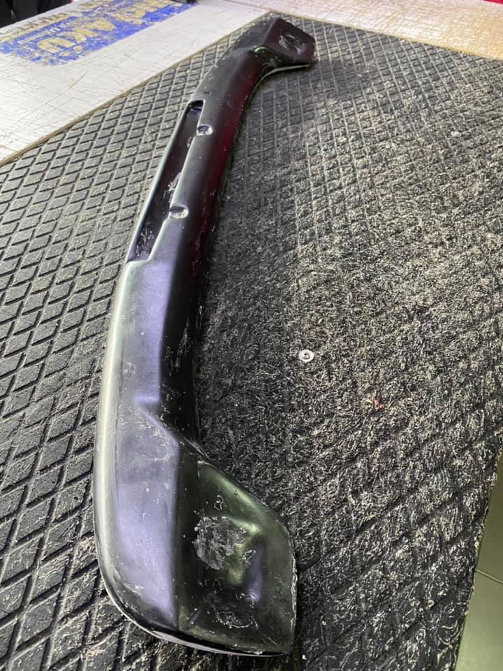 Arka Cam Üstü Spoyler Tempra Işık Yeri Açık